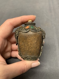A collection of seven Chinese snuff bottles, 19/20th C.