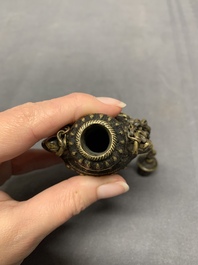 A collection of seven Chinese snuff bottles, 19/20th C.