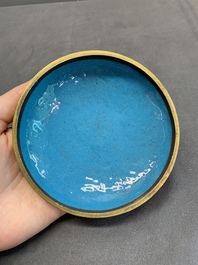 A Chinese cloisonn&eacute; 'lotus scroll' bowl and cover, 18/19th C.