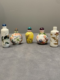Three Chinese famille rose snuff bottles and two painted glass snuff bottles, Qianlong and Jujiutang mark, 19/20th C.