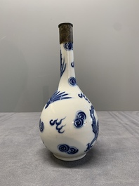 Two Chinese blue and white 'Bleu de Hue' vases with a phoenix for the Vietnamese market, Tho 壽 and Nội phủ thị nam 內府侍南 mark, 19th C.