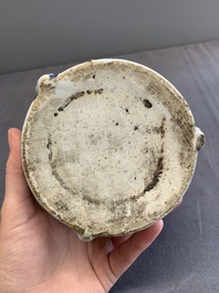A Chinese blue and white 'kraak' porcelain censer with figures in a landscape, Wanli