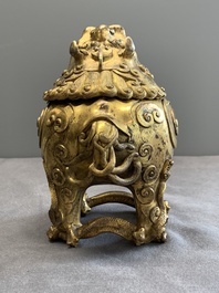 A finely cast Chinese gilt bronze 'luduan' incense burner and cover, Ming, 15/16th C.