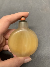 A collection of seven Chinese snuff bottles, 19/20th C.