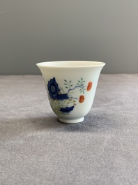 A pair of fine Chinese doucai wine cups, Jie Mei Ya Zhi 介眉雅製 mark, 19th C.