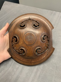 A Chinese gold-splashed bronze censer with wooden cover, Xuande mark, 17/18th C.