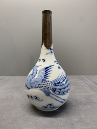 Two Chinese blue and white 'Bleu de Hue' vases with a phoenix for the Vietnamese market, Tho 壽 and Nội phủ thị nam 內府侍南 mark, 19th C.