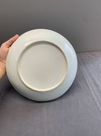 A Chinese famille verte 'lady' plate, 19th C.