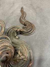A Japanese copper, bronze and pewter Ikebana vessel, signed Kimura Toun 木村渡雲, Meiji, 19th C.