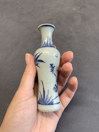 A varied collection of 13 Chinese famille rose, blue and white wares, Transitional period/19th C.