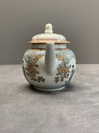 A fine Chinese famille rose and grisaille teapot with figural design, Yongzheng