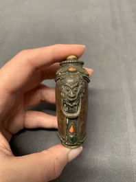 A collection of seven Chinese snuff bottles, 19/20th C.
