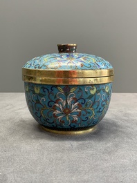 A Chinese cloisonn&eacute; 'lotus scroll' bowl and cover, 18/19th C.