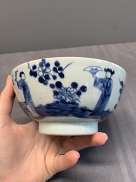 A varied collection of 13 Chinese famille rose, blue and white wares, Transitional period/19th C.