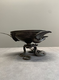 A Japanese copper, bronze and pewter Ikebana vessel, signed Kimura Toun 木村渡雲, Meiji, 19th C.