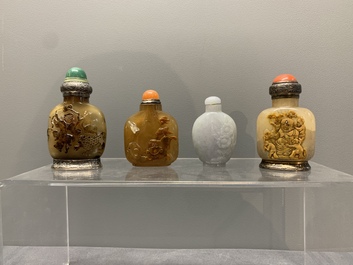 A collection of 16 Chinese precious stone snuff bottles, 19/20th C.