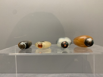 A collection of 16 Chinese precious stone snuff bottles, 19/20th C.