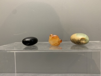 A collection of 13 Chinese precious stone snuff bottles, Guangxu mark, 19/20th C.