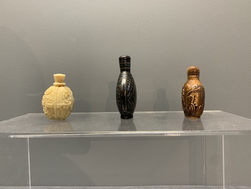 A collection of 12 Chinese snuff bottles, Qianli 千里 mark, 19/20th C.
