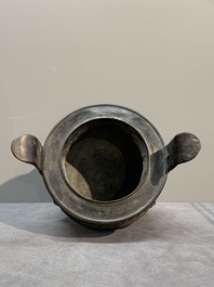 Two Chinese archaistic bronze censers, one with cover, 'ding 鼎', Song/Yuan