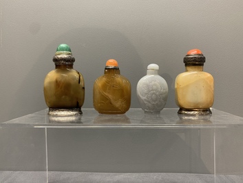 A collection of 16 Chinese precious stone snuff bottles, 19/20th C.