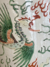 A Chinese famille verte 'dragon and phoenix' rouleau vase, 19/20th C.