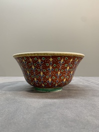A rare Chinese red-ground Bencharong bowl for the Thai market, 玩玉 Wan Yu Mark, 19th C.