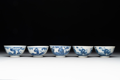 A collection of 22 Chinese blue and white wares, Ruo Shen Zhen Cang 若深珍藏 mark, 19/20th C.