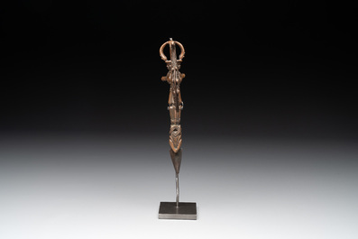 A Tibetan bronze and cast iron ritual dagger or 'phurba', 18/19th C.