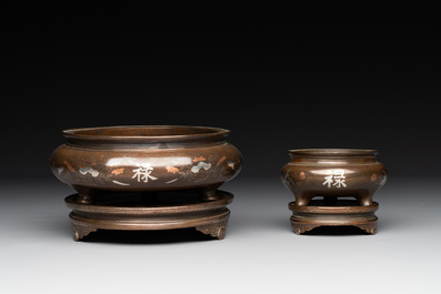 Two Vietnamese silver-inlaid bronze censers on stand, Đức Từ 德祠 mark, 19th C.