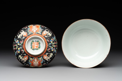A rare Chinese black-ground Bencharong 'Thepphanom' bowl and cover for the Thai market, He Yaoji 何耀記 mark, 19th C.