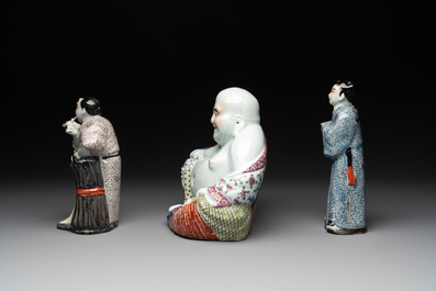 A Chinese famille rose Buddha and two figures, Zhi Yitai 朱義泰 mark, 19/20th C.