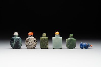A collection of 13 Chinese precious stone snuff bottles, Guangxu mark, 19/20th C.