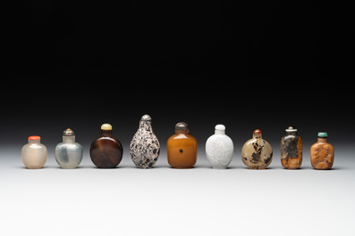 A collection of 16 Chinese precious stone snuff bottles, 19/20th C.