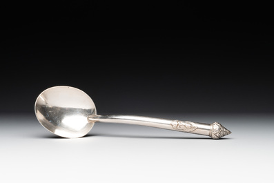A varied collection of Chinese and Thai silverware, 19/20th C.