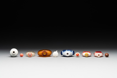 A collection of 12 Chinese snuff bottles and a jade pendant, Chenghua mark, 18/20th C.