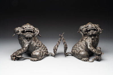 A pair of fine Chinese bronze Buddhist lions, 17/18th C.