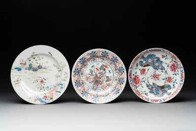 A collection of 17 Chinese blue and white, famille rose and Imari-style wares, Kangxi/Qianlong