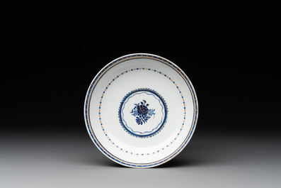 A collection of 17 Chinese blue and white, famille rose and Imari-style wares, Kangxi/Qianlong