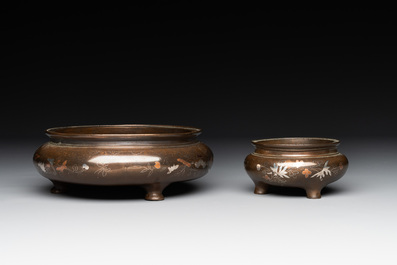 Two Vietnamese silver-inlaid bronze censers on stand, Đức Từ 德祠 mark, 19th C.