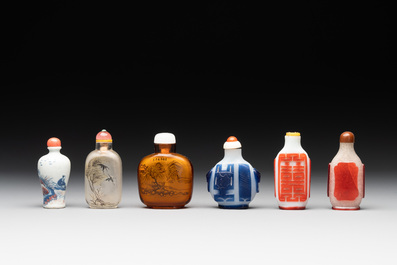 A collection of 12 Chinese snuff bottles and a jade pendant, Chenghua mark, 18/20th C.