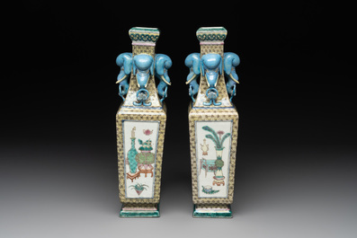 A pair of rectangular Chinese famille verte 'elephant' vases, 19th C.
