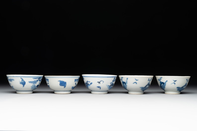 A collection of 22 Chinese blue and white wares, Ruo Shen Zhen Cang 若深珍藏 mark, 19/20th C.