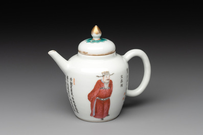A Chinese famille rose 'Wu Shuang Pu' teapot, 19th C.