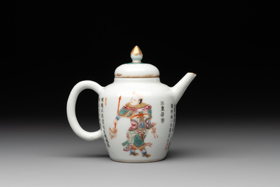 A Chinese famille rose 'Wu Shuang Pu' teapot, 19th C.