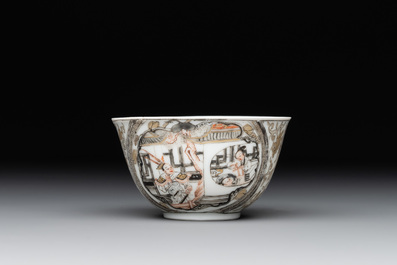 A fine Chinese gilt-decorated grisaille 'Feng Yi Ting 鳳儀亭' cup and saucer, Yongzheng