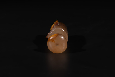 A Chinese agate 'Liuhai' cigarette holder or hookah mouth piece, possibly for the Islamic market, 19th C.