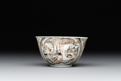 A fine Chinese gilt-decorated grisaille 'Feng Yi Ting 鳳儀亭' cup and saucer, Yongzheng