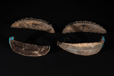 A pair of Chinese kingfisher feather tiaras and a pair of 'bajixiang' hairpins, 19th C.