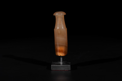 A Chinese agate 'Liuhai' cigarette holder or hookah mouth piece, possibly for the Islamic market, 19th C.